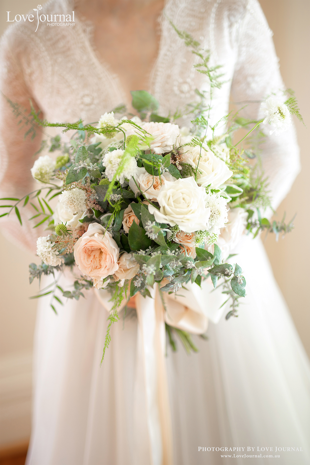 Pre-Wedding Photography in French Style Historic House Pre-Wedding Photography in French Style Historic House