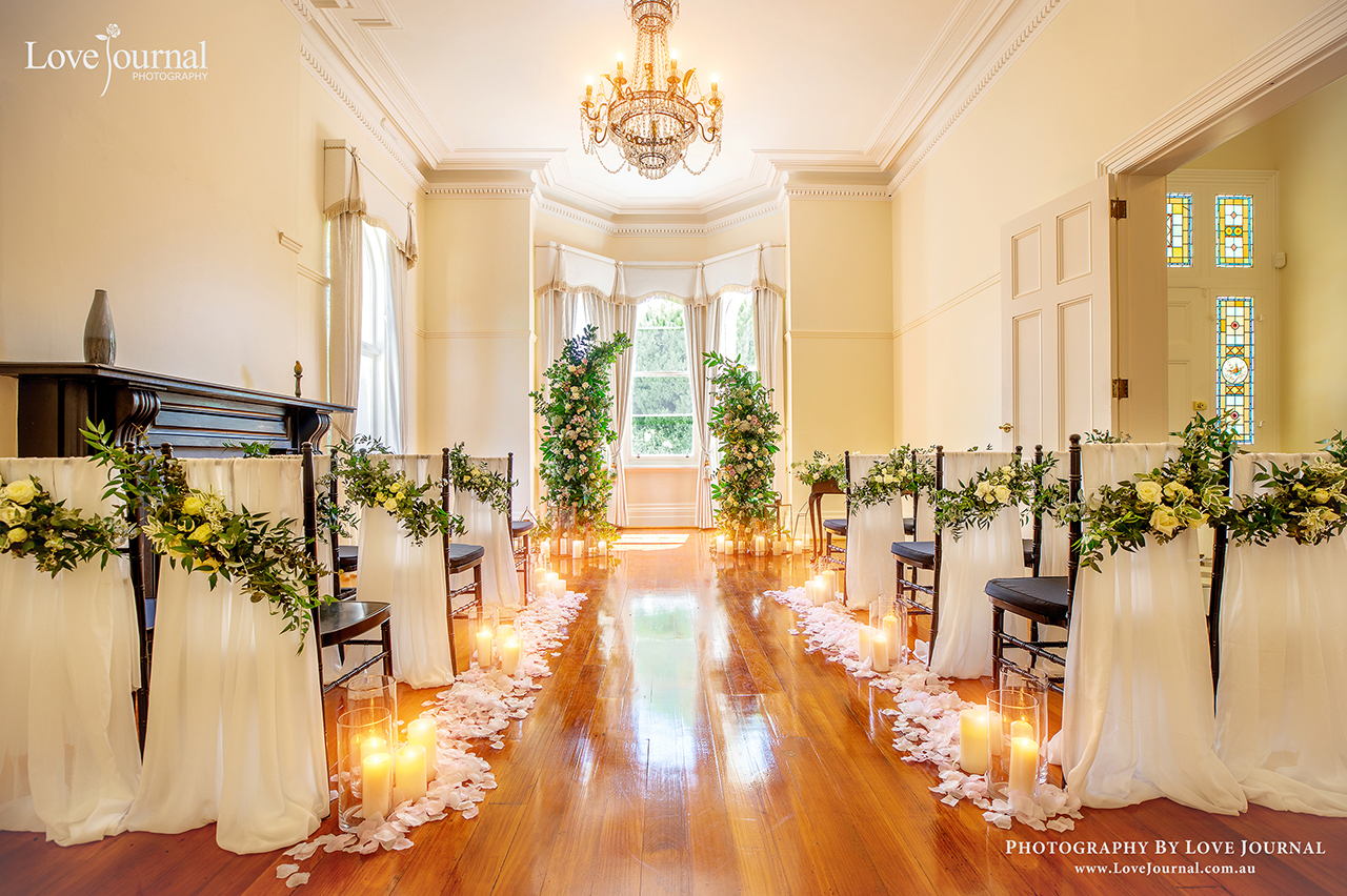Pre-Wedding Photography in French Style Historic House Pre-Wedding Photography in French Style Historic House